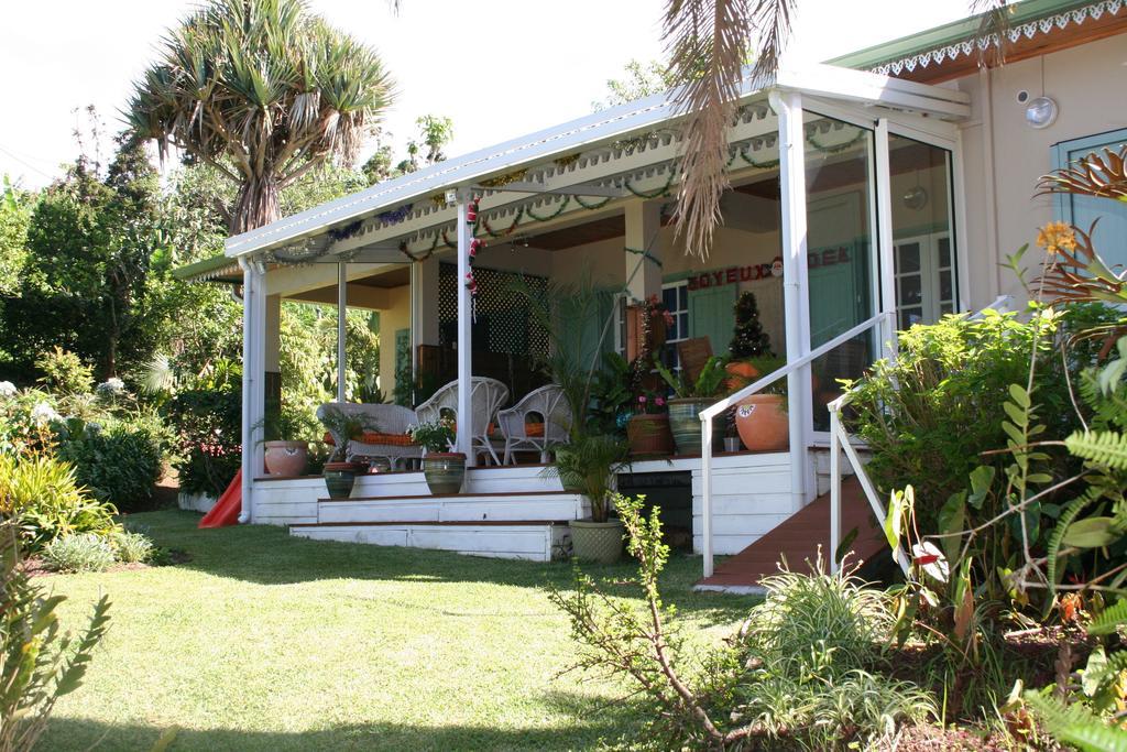 Chez Mamie Bed & Breakfast Les Avirons Ngoại thất bức ảnh
